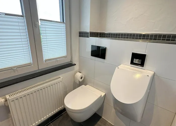 Eifeljeck بيت للعطل *